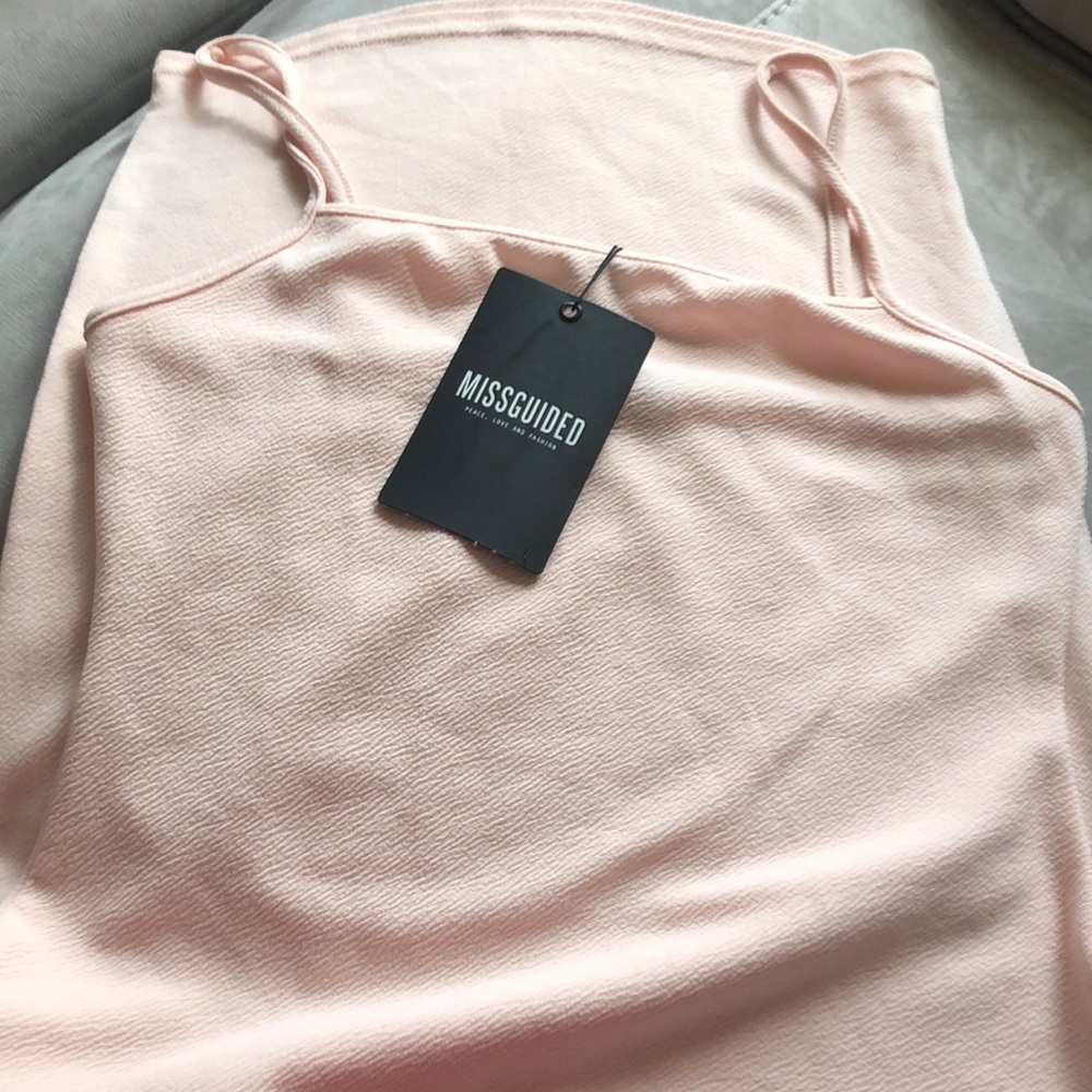 NEW!!Dress MISSGUIDED 12 Peach color